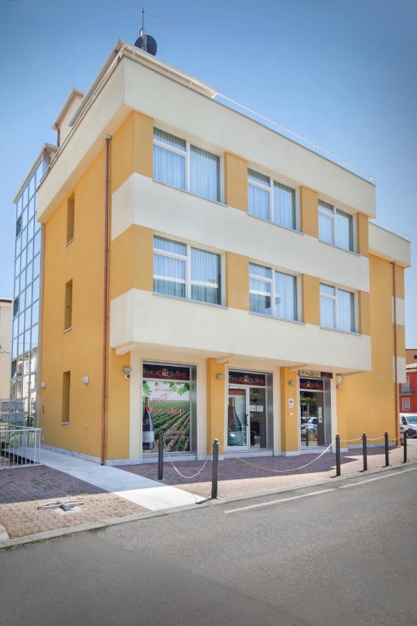 Rocca Terrace Apartman Garda  Kültér fotó