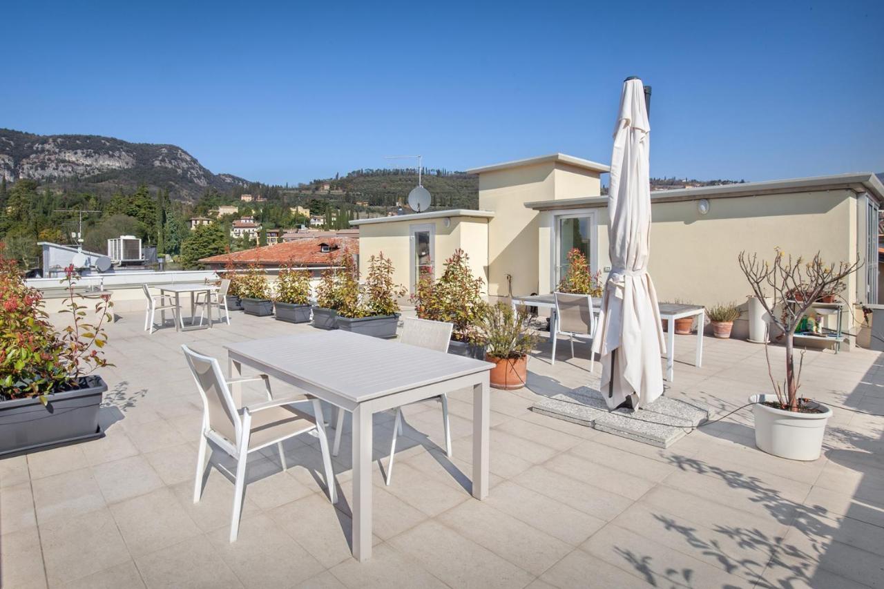 Rocca Terrace Apartman Garda  Kültér fotó